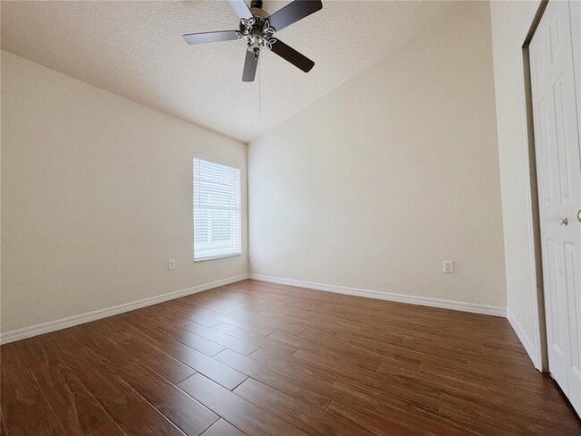 Building Photo - 171 Thornbury Dr