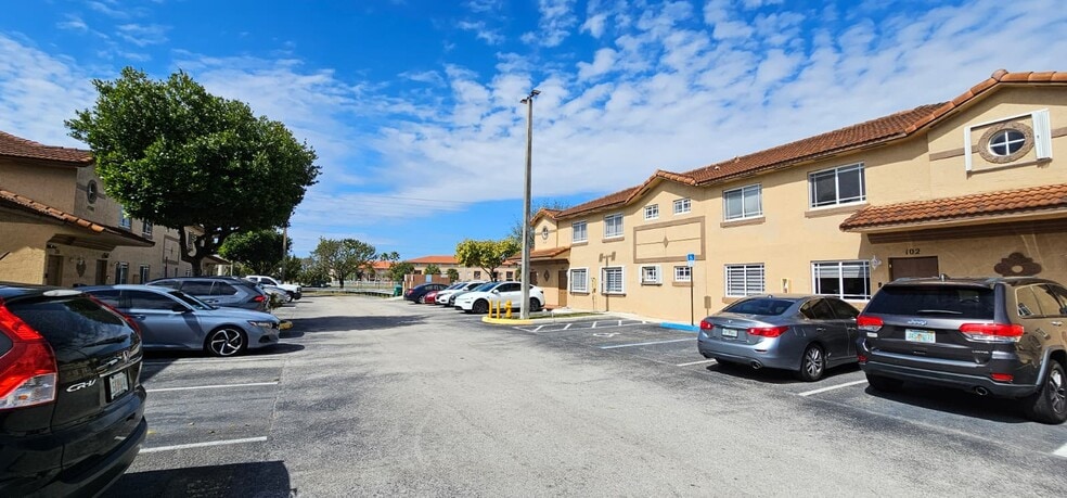 Building Photo - 17362 NW 74th Ave