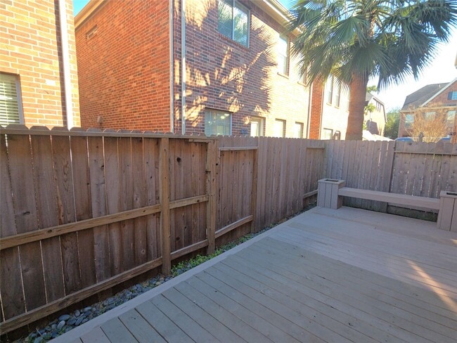 Building Photo - 1515 Olive Park