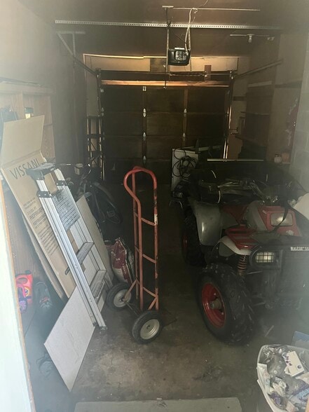 Attached garage top floor - 600 Terry St