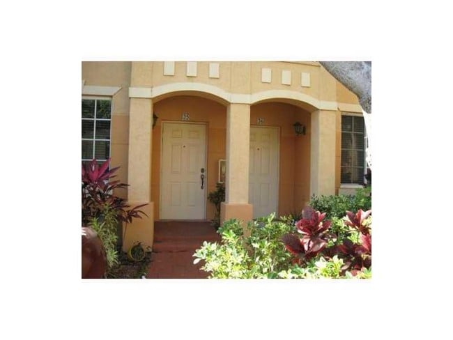 Building Photo - 15750 SW 92nd Ave