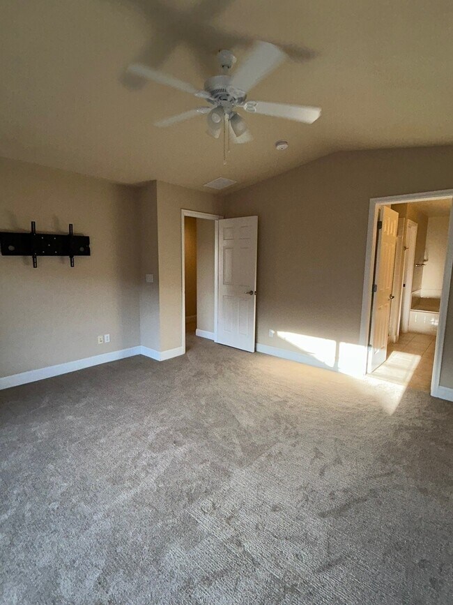 Building Photo - 16687 Las Ramblas Ln