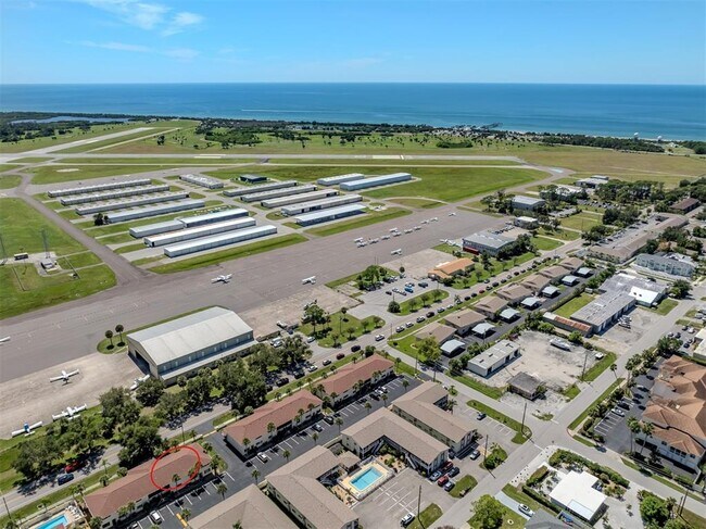 Primary Photo - 361 Airport Ave E