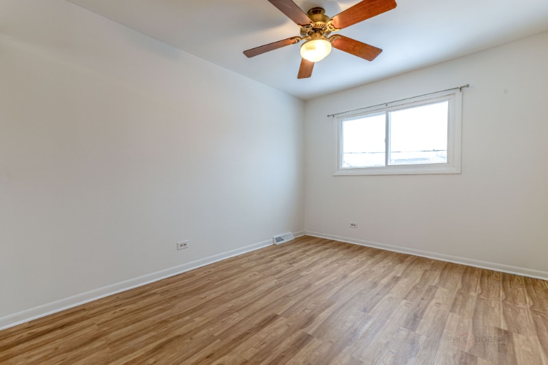 Building Photo - 9260 Dee Rd