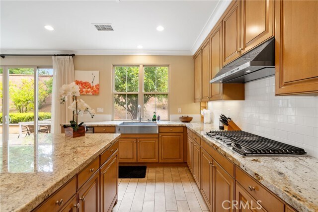 Building Photo - 61 Crestwick