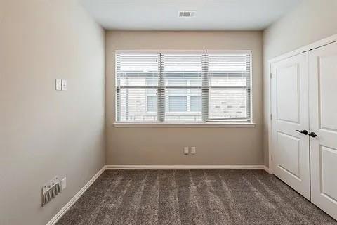 Building Photo - 7312 Mitchell Dr