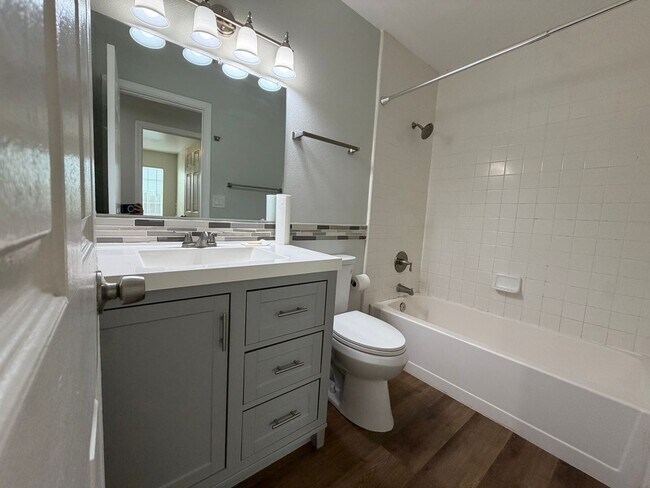 Building Photo - 8267 Moorhaven Way