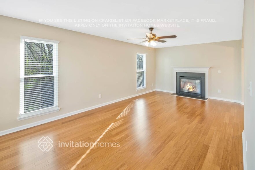 Building Photo - 1845 Jeffrey Bryan Dr