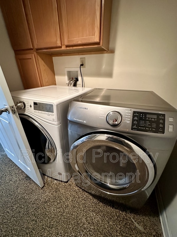 Building Photo - 11212 Pegasus Dr