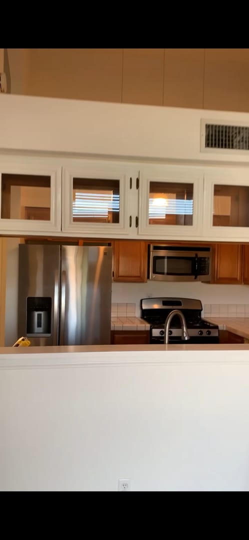 Building Photo - Thousand Oaks Town Home with Amazing Views Including a Two Car Garage