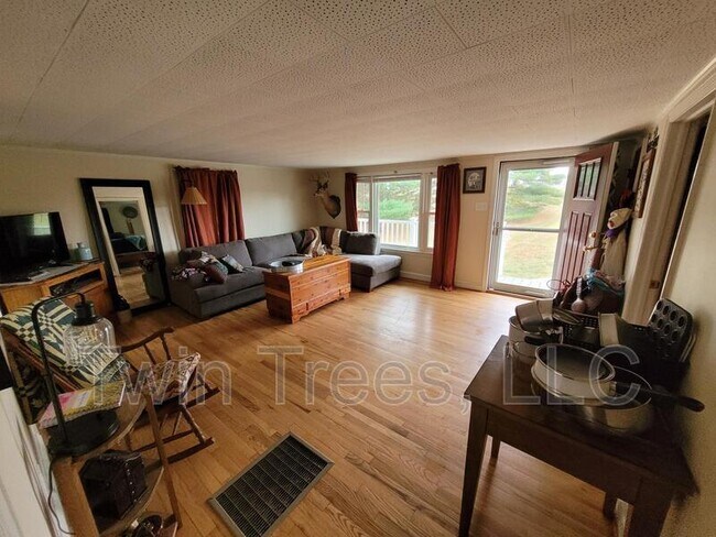 Building Photo - 417 Old Bethel Rd