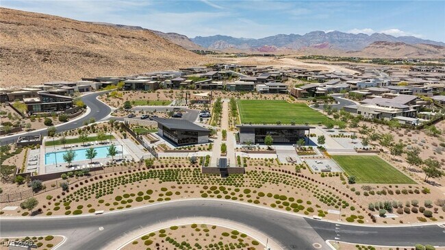 Building Photo - 10927 White Clay Dr