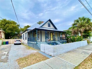 Building Photo - 908 E 20th Ave