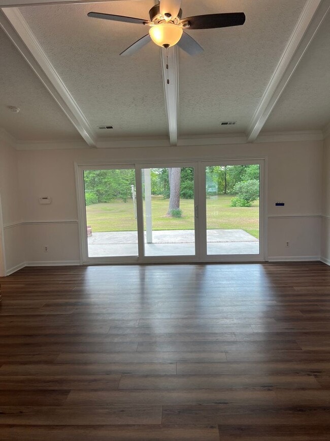Building Photo - Awesome Home for Rent in Conway! Golf Course Views from back patio... HUGE Yard. Central location...