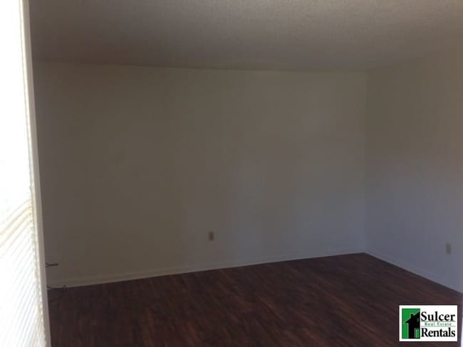 Building Photo - Special !!   ALL UTILITIES PAID FOR 3 BEDROOM