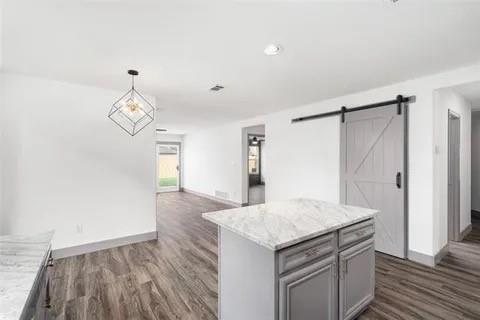 Building Photo - 1404 Swan Ridge Dr