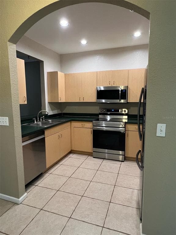 Building Photo - 16304 Parkstone Palms Ct