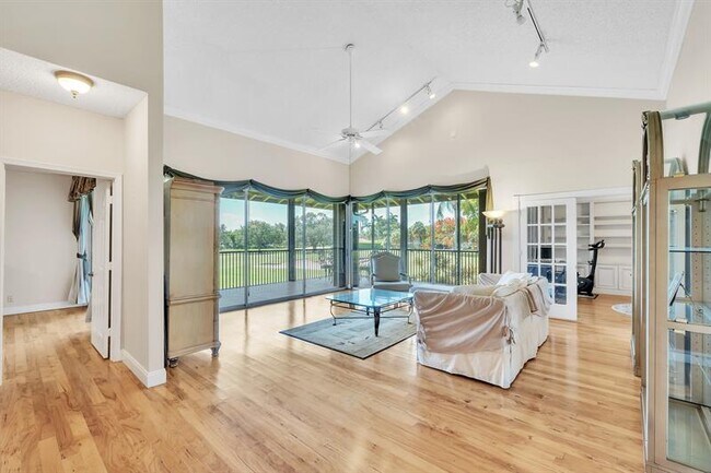 Building Photo - 7644 Elm Ridge Dr