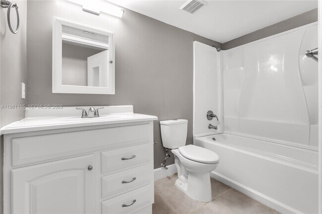 Building Photo - 14961 SW 82nd Ln