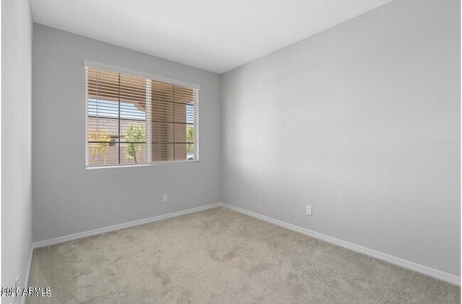 Building Photo - 10724 W San Juan Ave