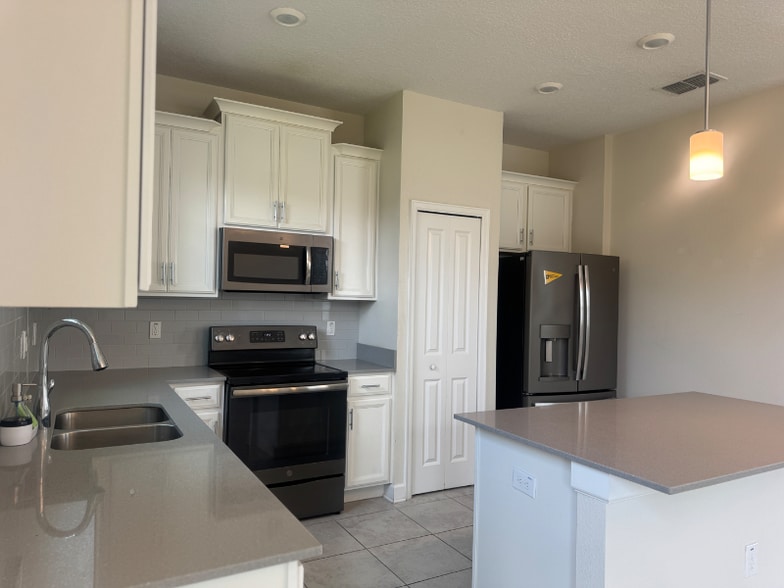 Building Photo - 4724 Tribute Trail