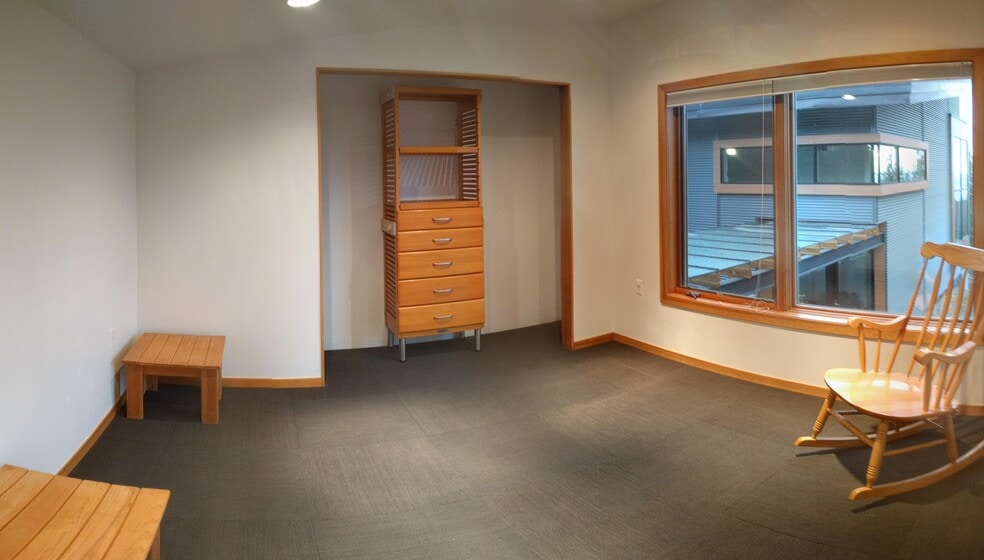 Building Photo - 15420 Blair View Cir
