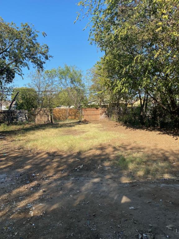 Building Photo - 1920 Daniel St