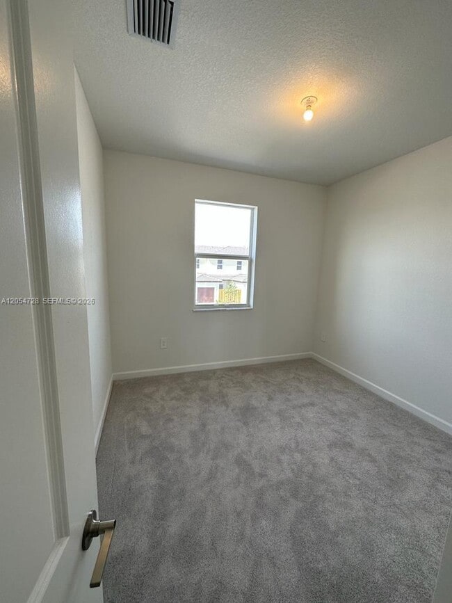 Building Photo - 26460 SW 148th Ct