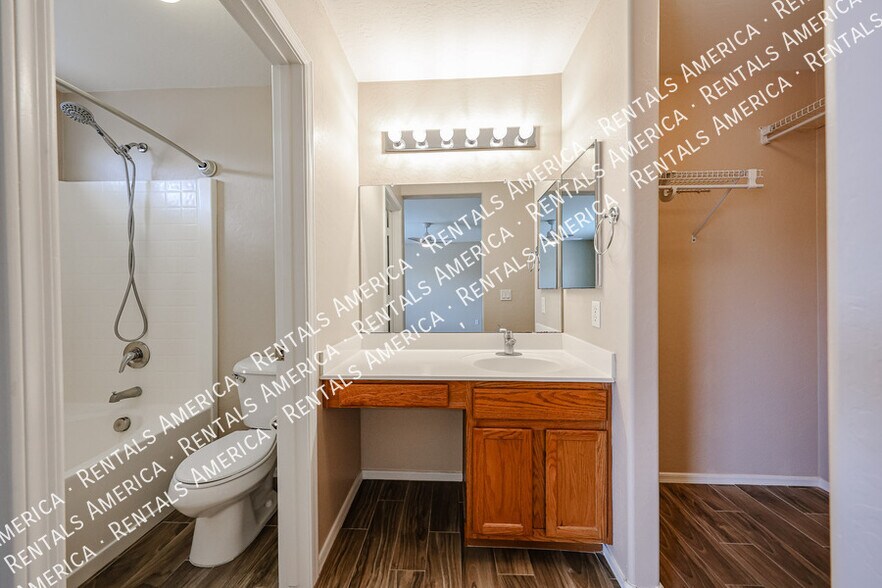 Building Photo - 12905 W Mandalay Ln