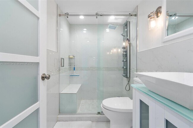 Building Photo - 1980 S Ocean Dr