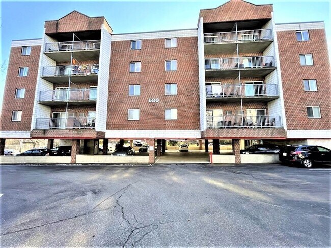 Primary Photo - 580 Salem St