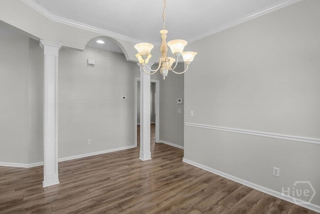 Building Photo - 201 Foxbury Square