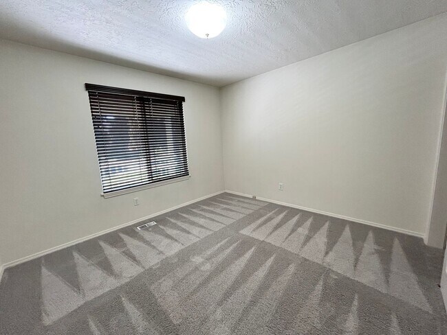 Building Photo - Charming Single-Level Home in Eagle with 3 Bedrooms and 2 Bathrooms! | $600 OFF FIRST MONTH'S RENT!!