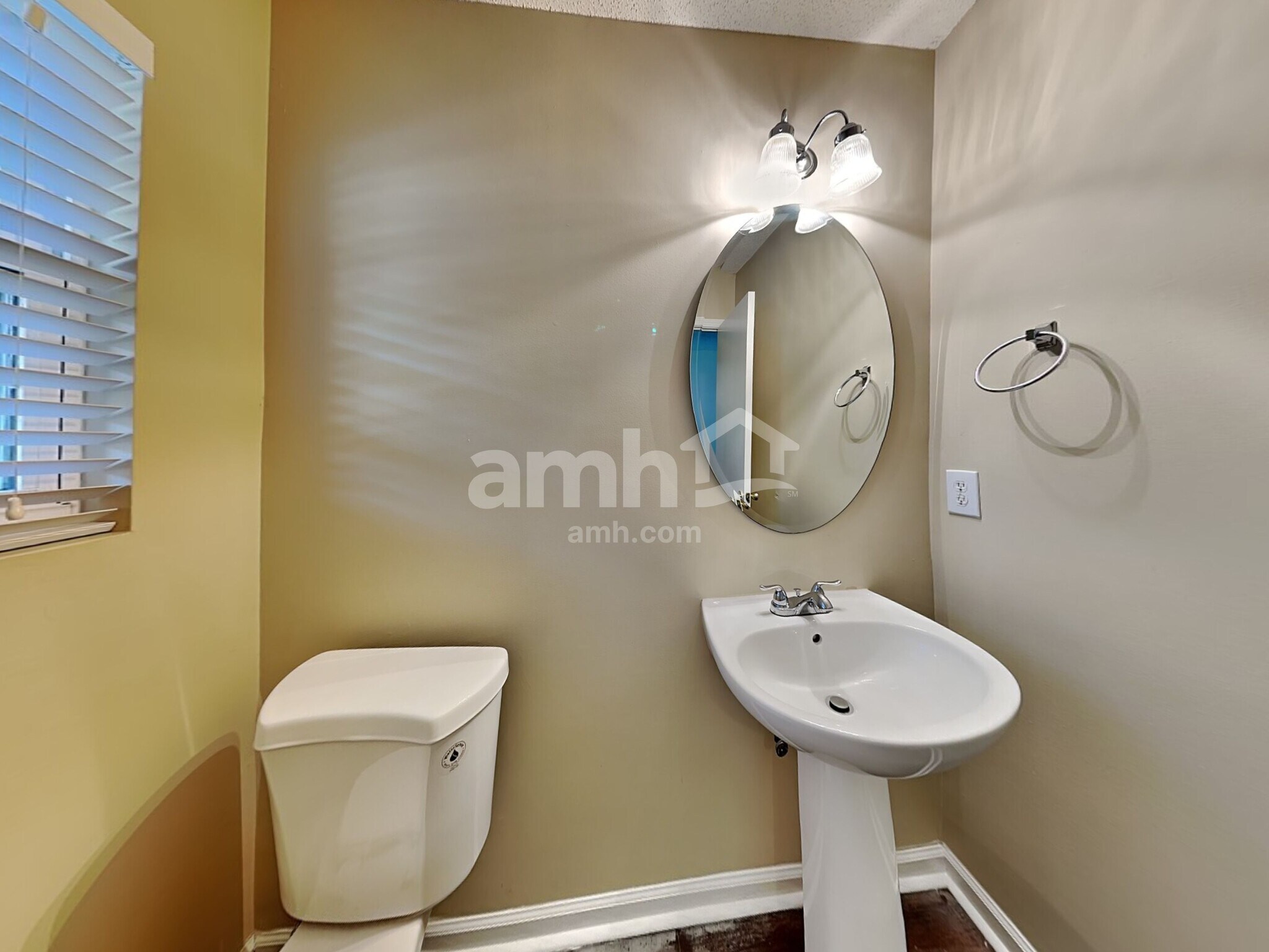 Building Photo - 3669 Marshlane Way