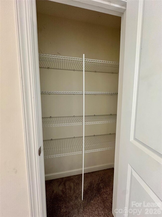 Building Photo - 410 Cranford Dr