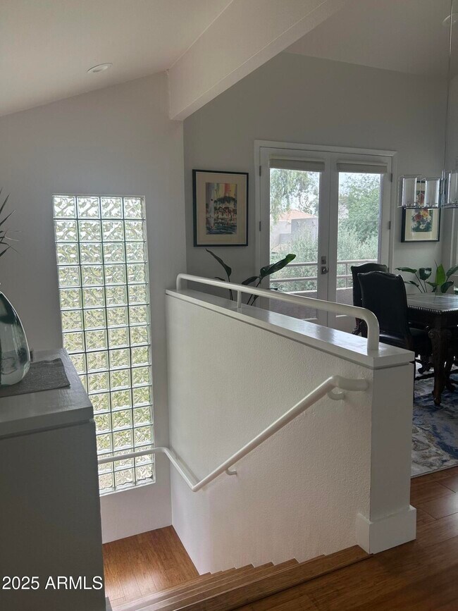 Building Photo - 7760 E Gainey Ranch Rd