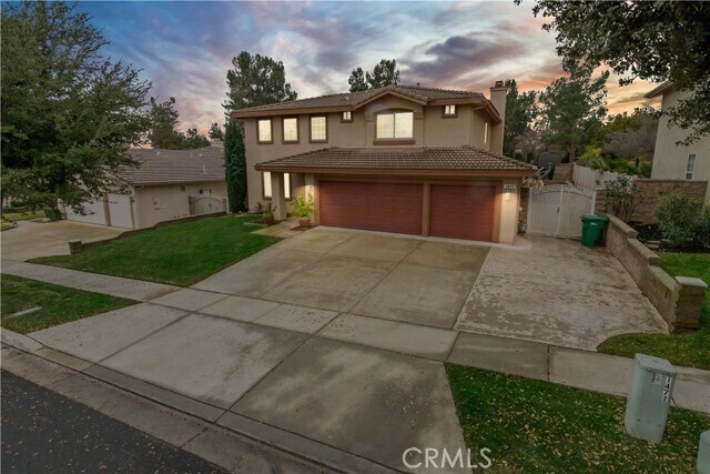 Building Photo - 1472 Pinewood Dr