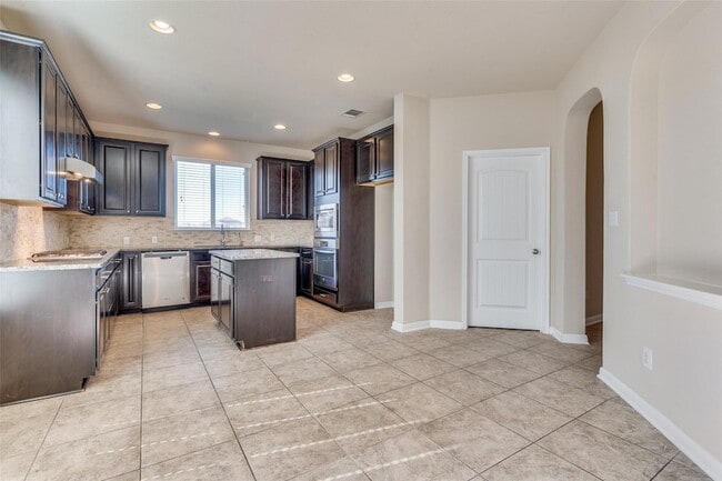 Building Photo - 114 Stone View Trail