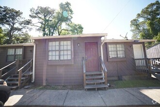 Building Photo - 3136 Mission Rd