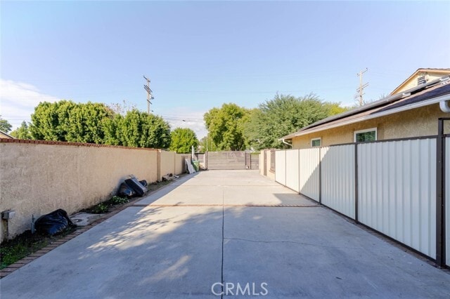 Building Photo - 17428 Roscoe Blvd