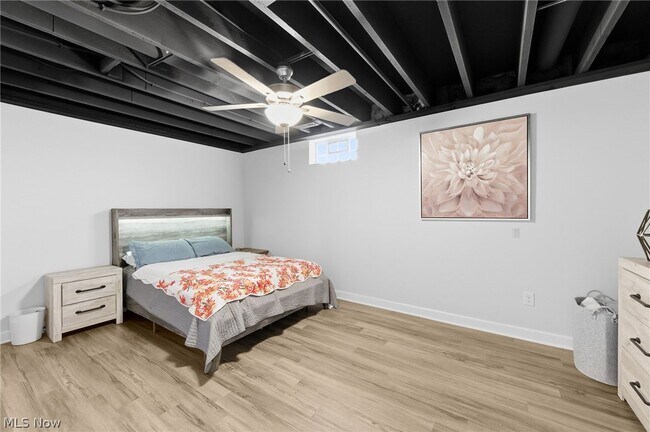 Building Photo - 2256 E 100th St