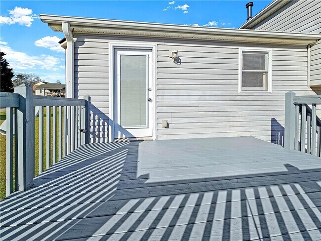 Building Photo - 100 Ginnity Dr