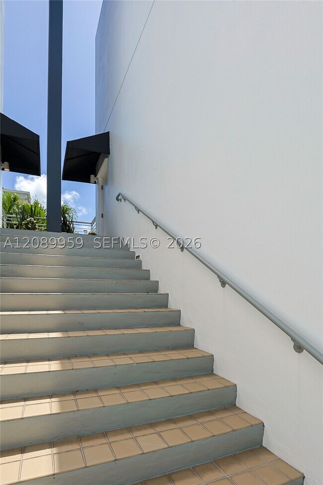 Building Photo - 7520 SW 59th St