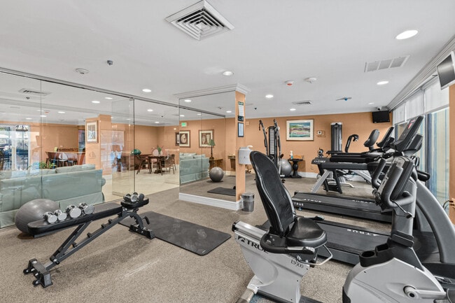 Building Photo - 5200 N Flagler Dr