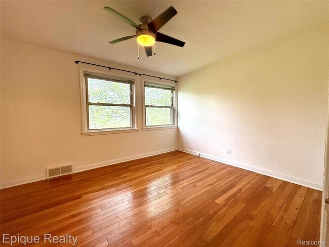 Building Photo - 2824 Whitewood St