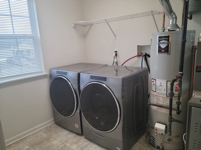 Building Photo - 2573 Carlisle Ln