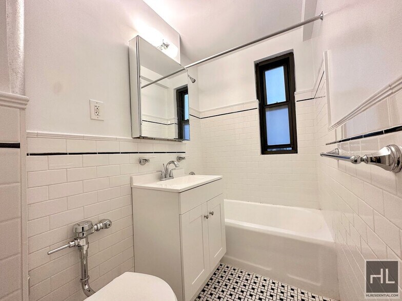 Building Photo - EAST 56 STREET