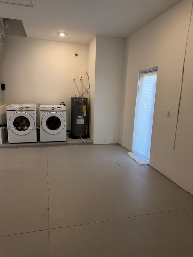 Building Photo - 4719 28th St SW