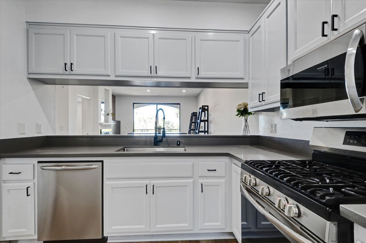 Building Photo - 555 Maine Ave