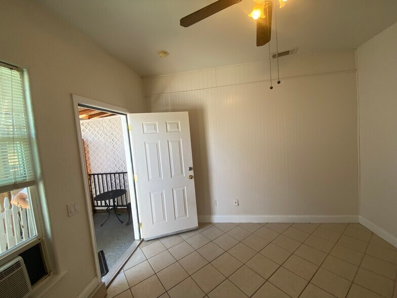 Building Photo - 561 Tiffin Pl